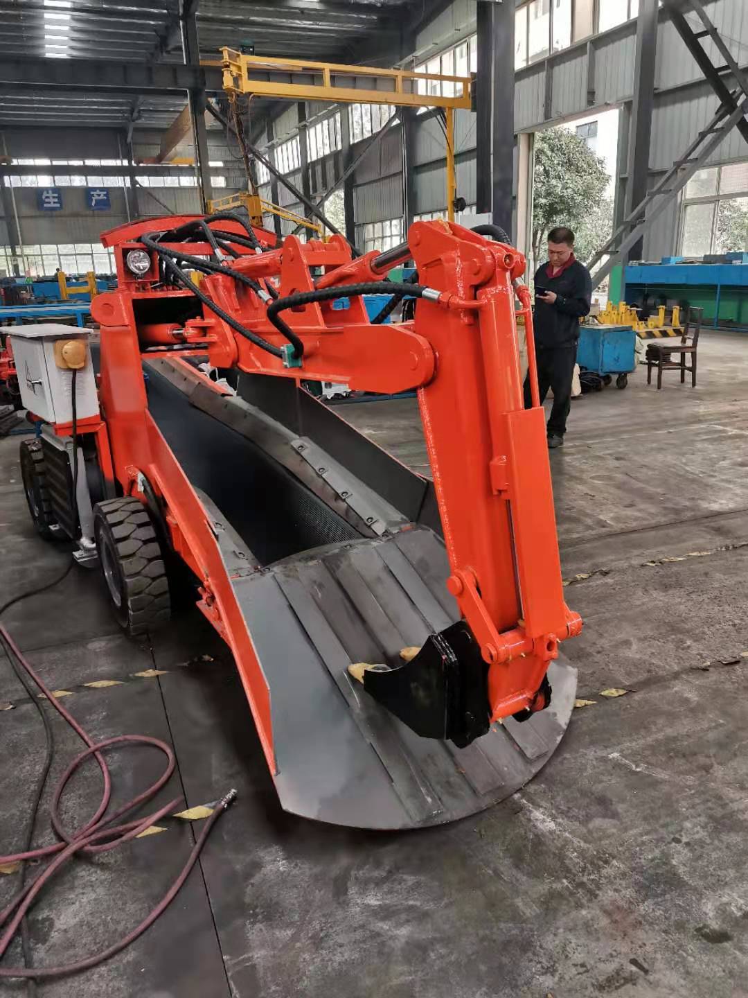 礦用扒渣機(jī)速度變慢？